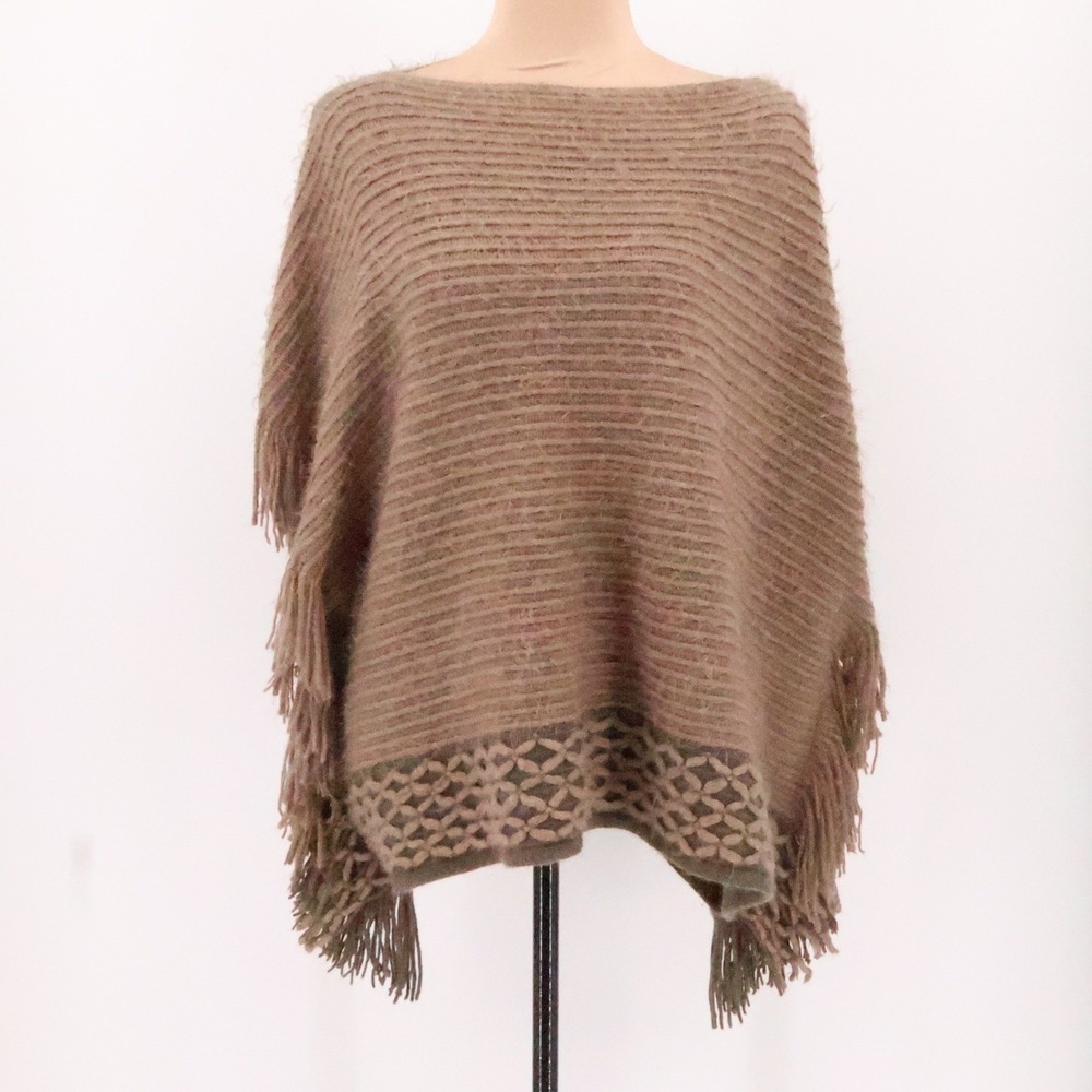 Tan Fringe Knit Poncho Sweater Boxy Boho Cozy Boatneck Geometric Fuzzy One Size